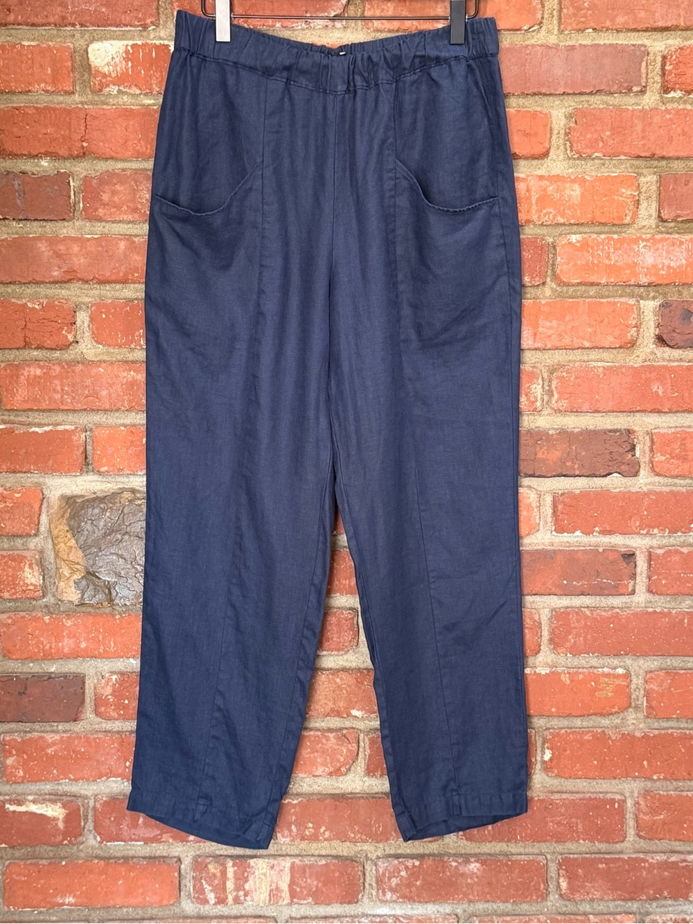 Quince 100% European Linen Pull-On Tapered Ankle Pants Women Size Medium Navy